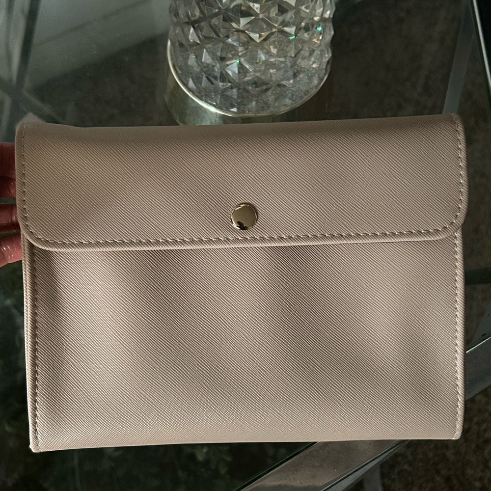 True Botanicals Skincare Bag